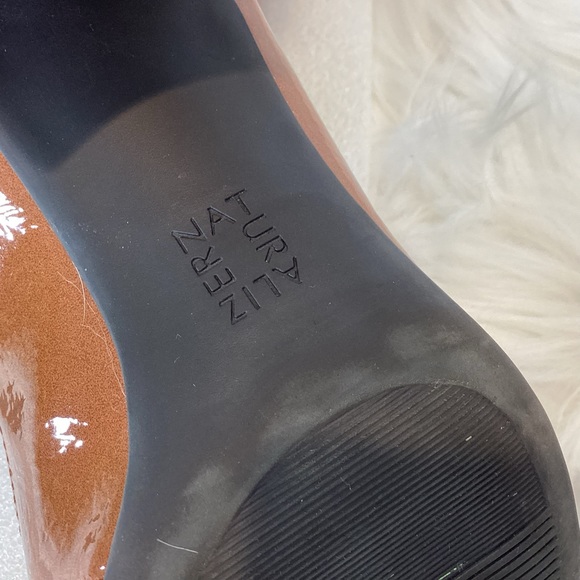 NATURALIZER WYNRIE LOAFERS BLOCK HEEL TAWNY BROWN SZ 9 - Picture 10 of 13